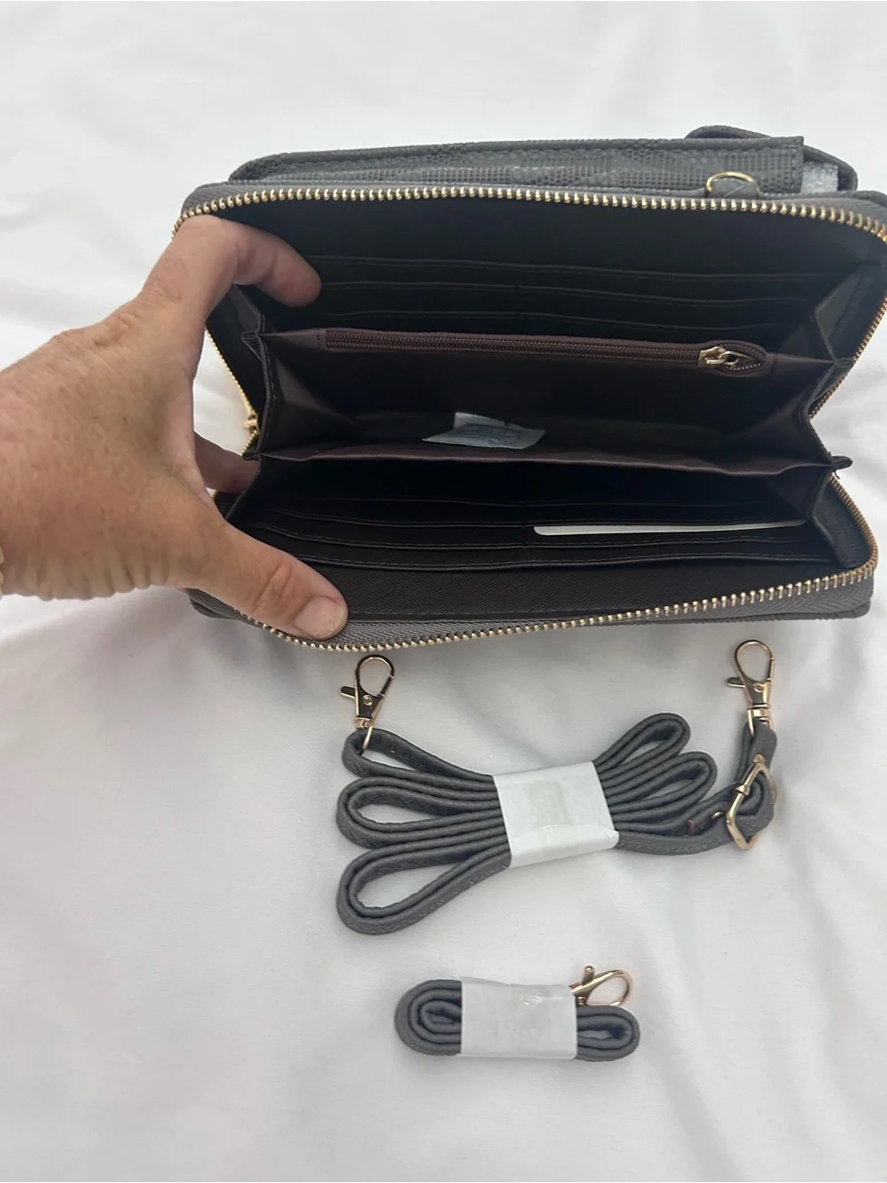 Women's Black cross body wallet
